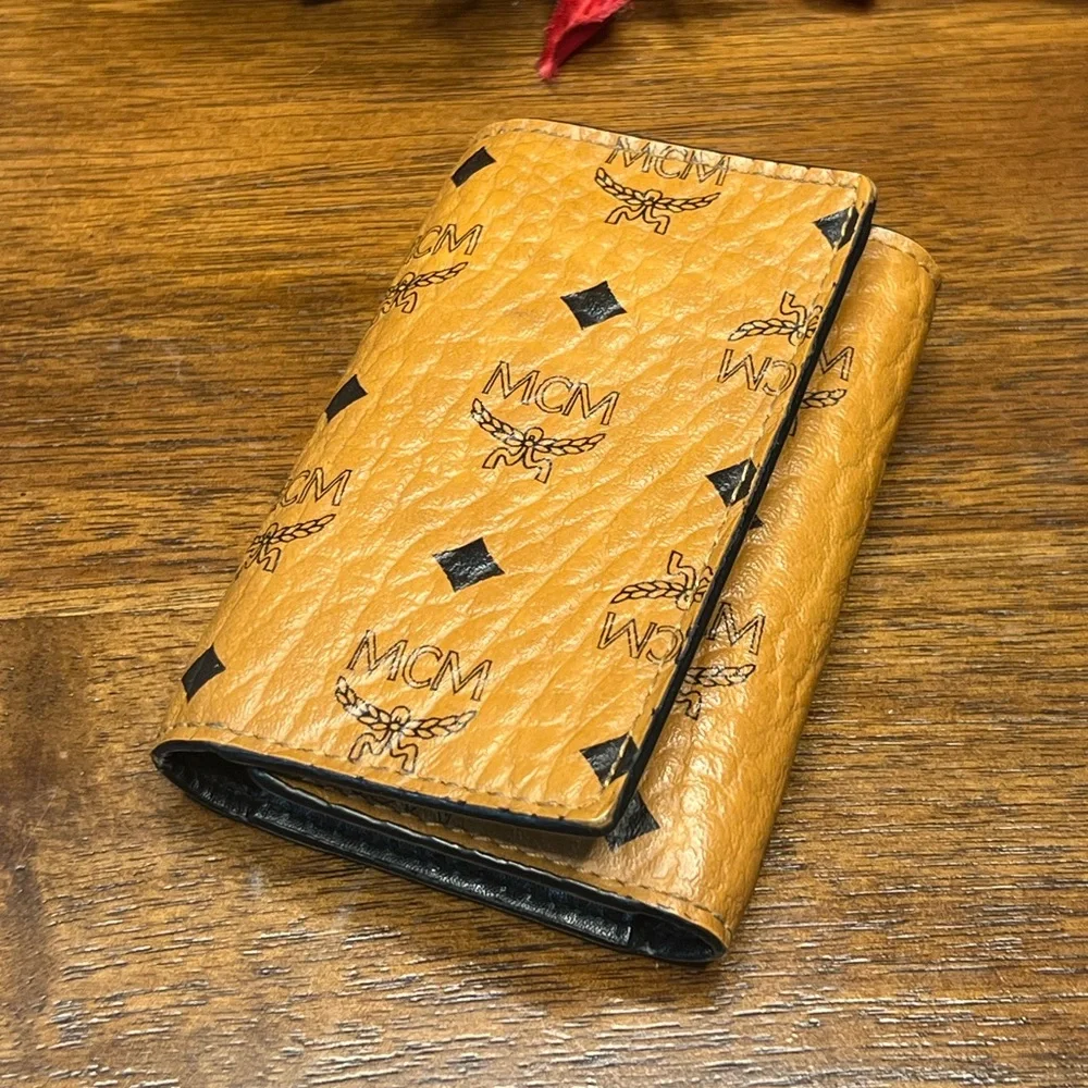 Authentic MCM Cognac 6-Keyholder - EUC - Picture 9 of 9